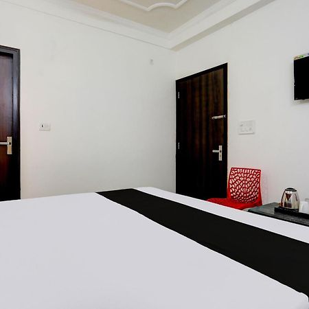 Super Hotel Live View Indraprastha Εξωτερικό φωτογραφία