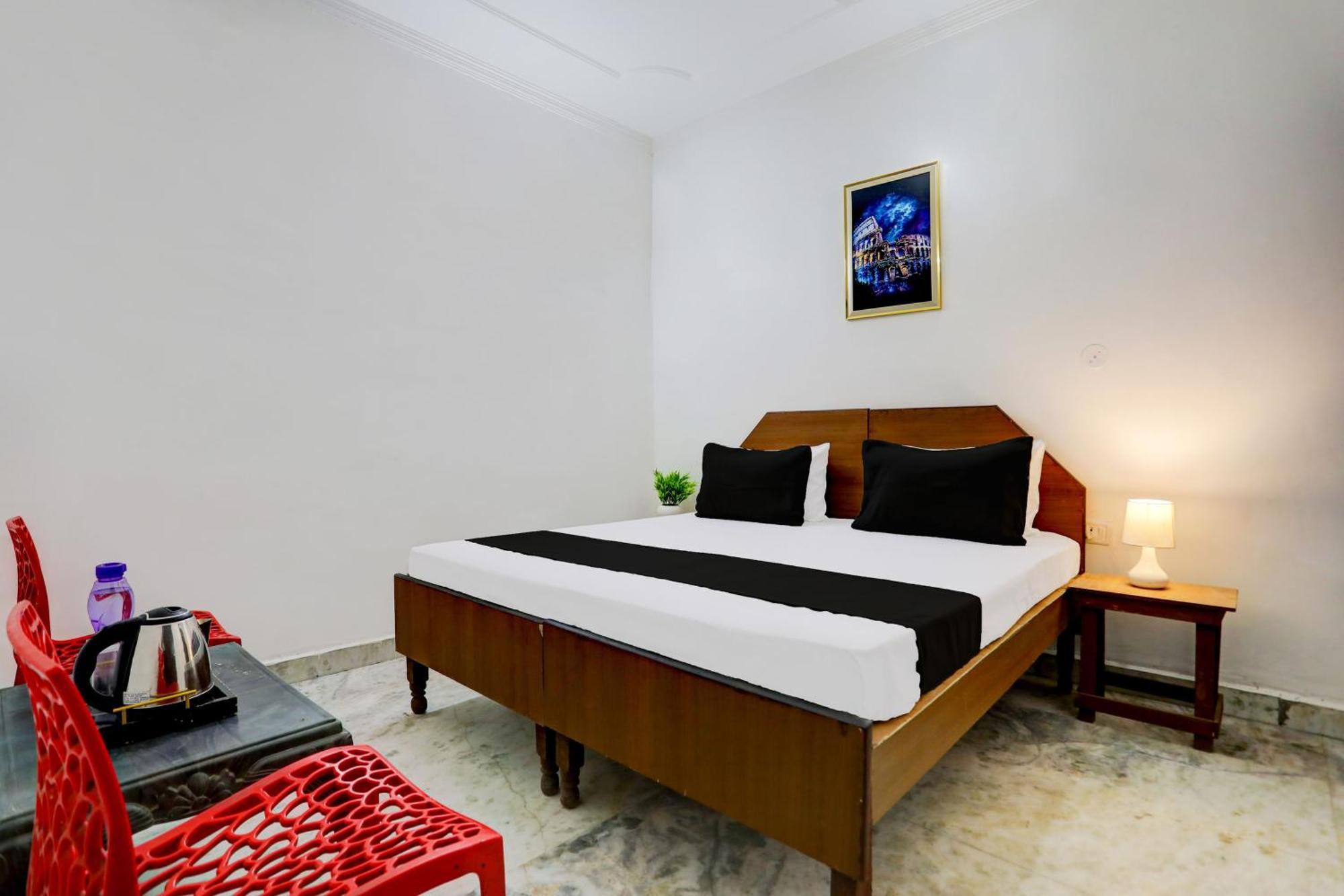 Super Hotel Live View Indraprastha Εξωτερικό φωτογραφία